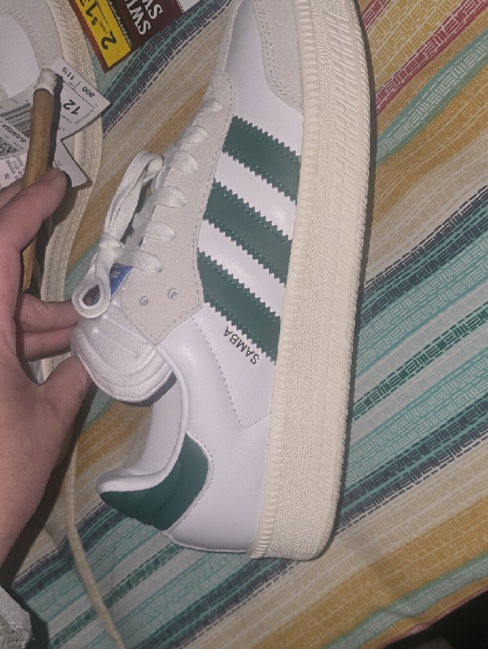 adidas Samba Low-Top Sneakers in White and Green - Picture 4 of 10
